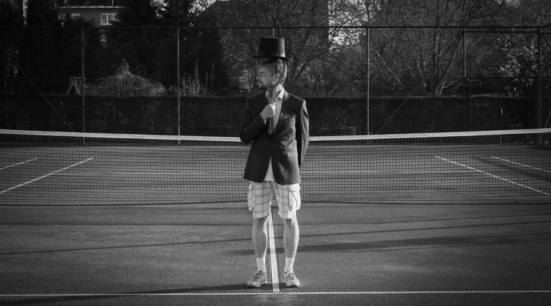 Man with Hat – Tennis court 2 1